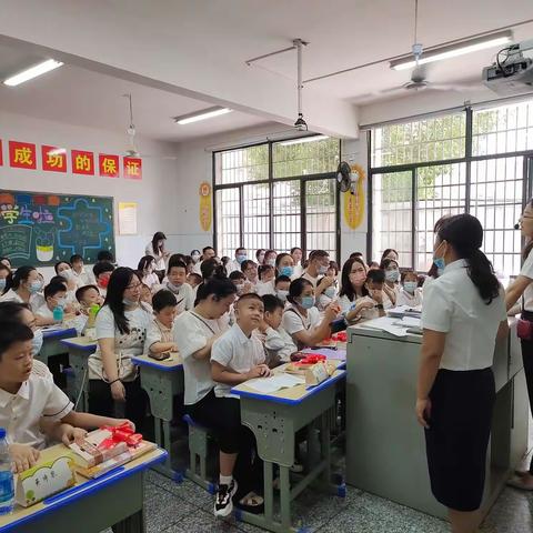 入学有“礼” 未来有梦—娄底三小一（4）班入学仪式