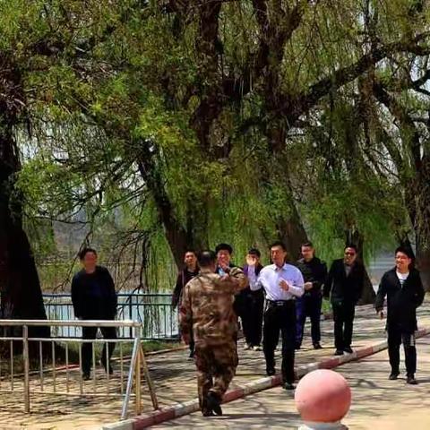 市水利局有关领导在我县督查防汛和河长制工作