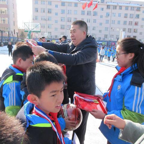 朔州市第四小学举办第20届校园篮球赛