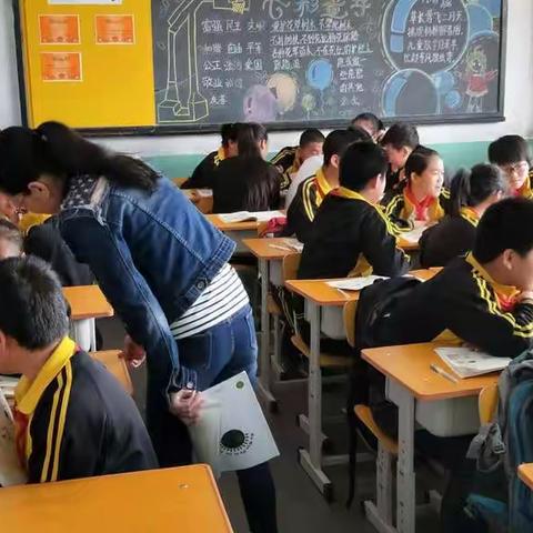 石门寨小学思品学科课例研讨活动