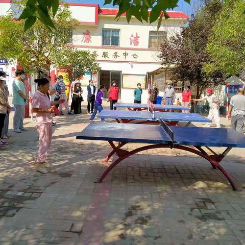 梁苑社区开展“乒乓魅力，我们演绎”乒乓球比赛