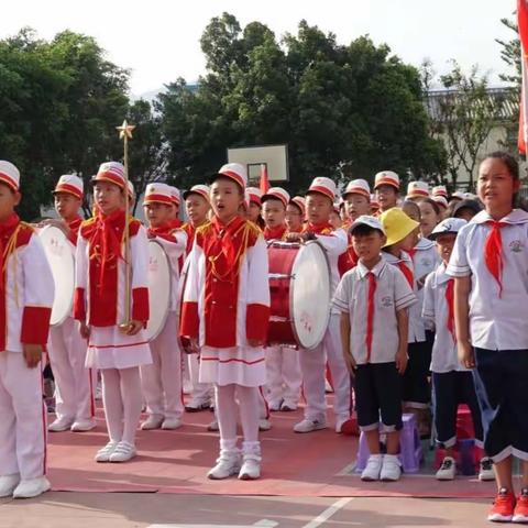 家校合力   共育阳光少年——南涧县示范小学开展家校合作系列活动