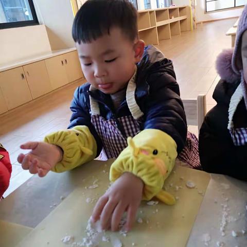 包汤圆啦！你学会了吗？