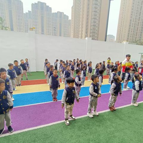 西安市京师幼学西沣馨苑幼儿园大一班今日活动