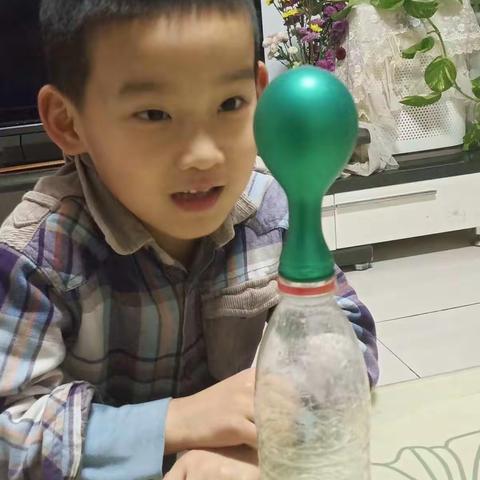 快乐小实验——“吹”气球