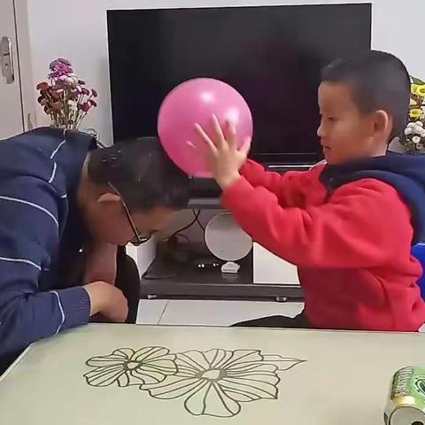 快乐小实验——有吸引力的静电