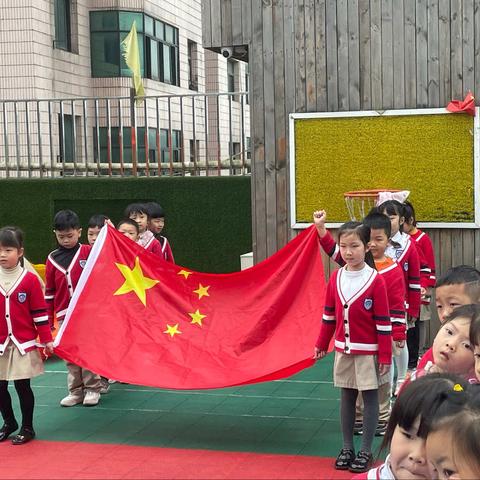 幼小衔接三班下学期第八周——幼儿园统一穿园服的意义