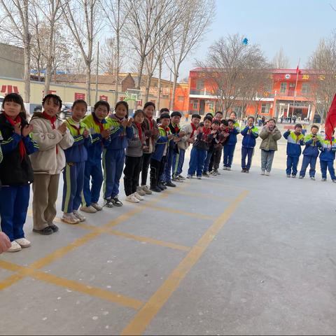 吕村集小学四二班家长会