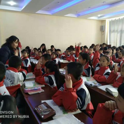 教研引领------教师走向成熟的必经之路。