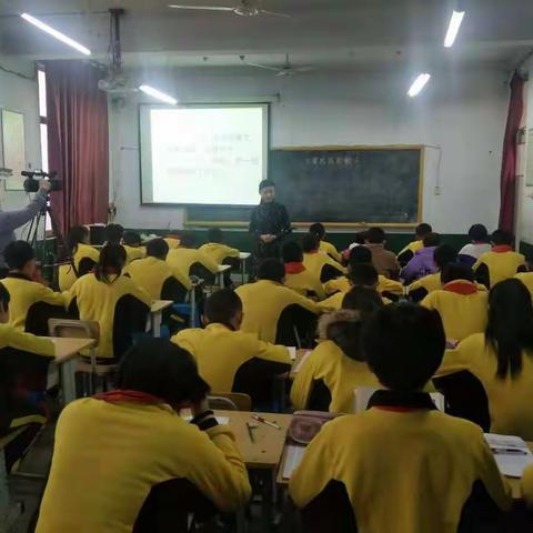 【展青春风采，促专业成长】——房村镇新分教师公开课第一天记