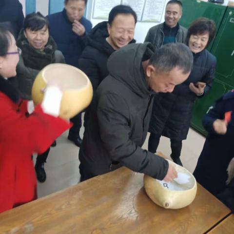 积极踊跃凝团结——水泉九年一贯制学校庆十一活动纪实