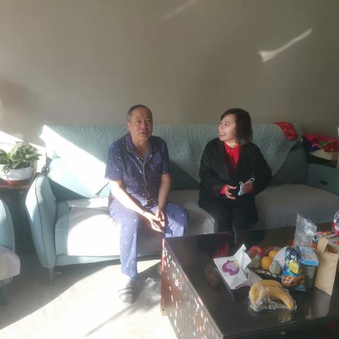 长白街道沙岗社区开展弘扬雷锋精神“暖心关爱”慰问活动