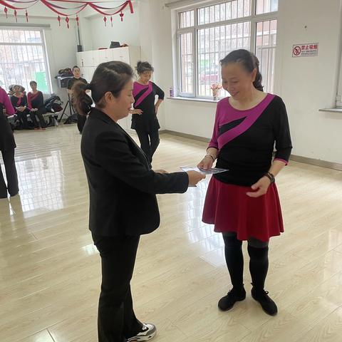 和平区长白街道金沙湾社区开展垃圾分类宣传活动