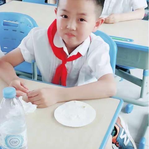 陈俞硕一年级丰富多彩的六一儿童节！