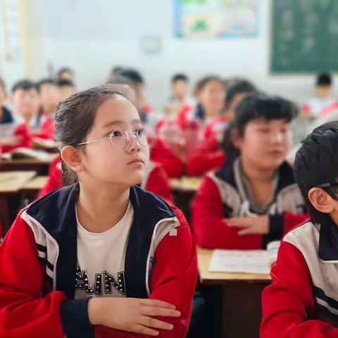 课改进行时———广平第一实验小学三四年级数学 听评课