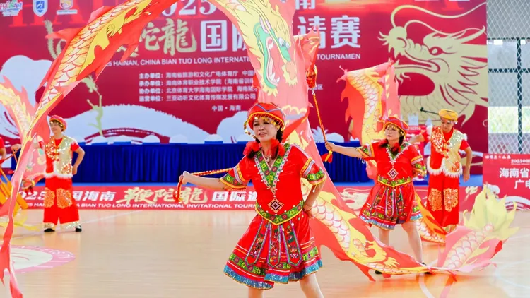 益束光宜昌三峡满江红龙狮队闪耀海南国际赛场荣获双奖(图22) 益束光宜昌三峡满江红龙狮队闪耀海南国际赛场荣获双奖(图22)