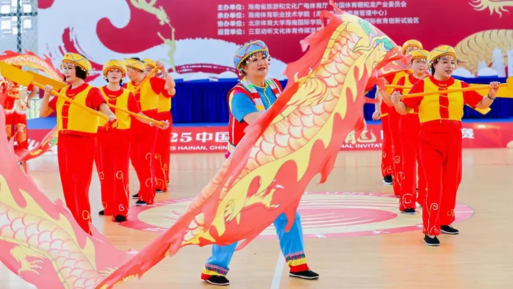 益束光宜昌三峡满江红龙狮队闪耀海南国际赛场荣获双奖(图10) 益束光宜昌三峡满江红龙狮队闪耀海南国际赛场荣获双奖(图10)