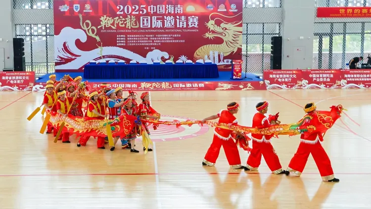益束光宜昌三峡满江红龙狮队闪耀海南国际赛场荣获双奖(图7) 益束光宜昌三峡满江红龙狮队闪耀海南国际赛场荣获双奖(图7)