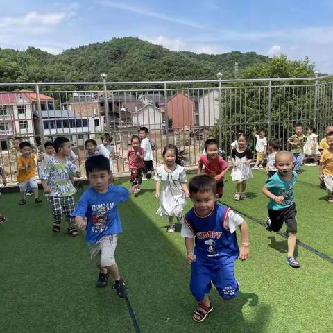 入园准备】幼儿园写给九月新小班家长朋友的一封信（家长请查收）