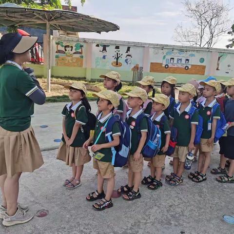 走进小学，体验成长——贝尔幼儿园大大班幼儿参观小学活动