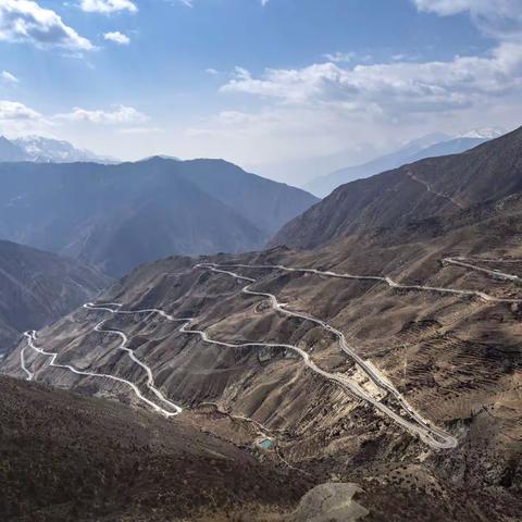 川藏线——最美的风景在         路上