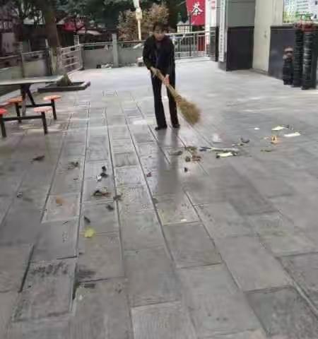 不一样的星期一——记巴东店大扫除