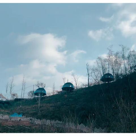 开春了，到山泉铺山顶的农家乐转转山。