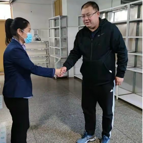 家长手写表扬信  致谢教师暖心服务