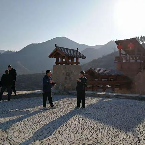 吴书记莅临天宝寨景区指导工作