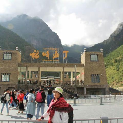 西藏行之一《稻城》