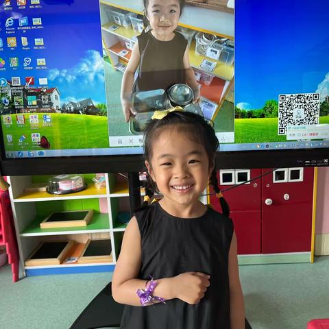 多彩的纸飞机🛫Wednesday