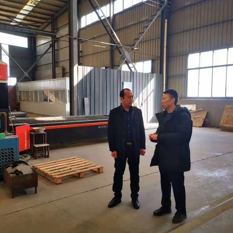 荆家镇党委书记秦永涛到企业调研经济运行情况和安全生产