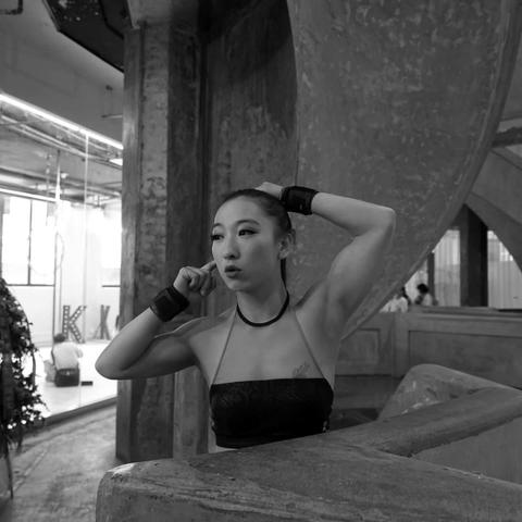 欣赏钢杆舞...多么刺激，多么动人！2018/6/8