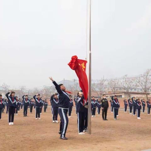 隆昌镇九年一贯制学校举办2023年中考百日誓师大会