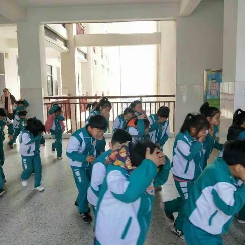 濮阳开德小学开展第23届安全教育日活动