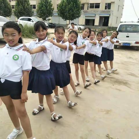 卓里小学三年级六一汇演