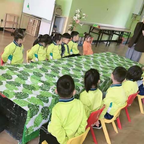 乐童魔方总部老师示范课
