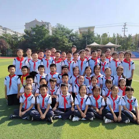 怀揣梦想 逐梦前行——昌乐县丹河小学五（3）班孩子们的快乐生活