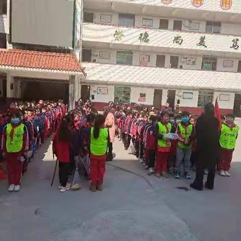 雷锋月，学雷锋，我是小小活雷锋——记澧源镇一小四年级学雷锋实践活动