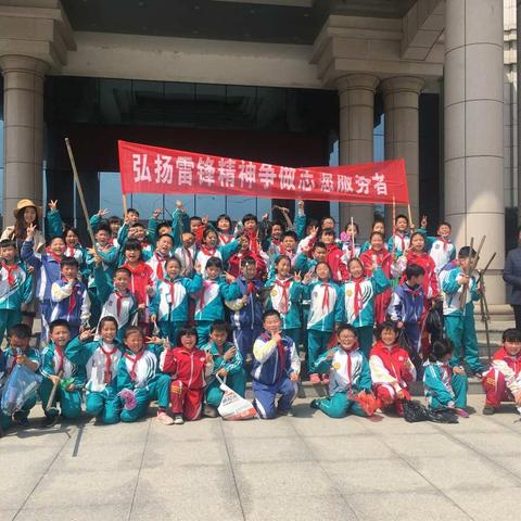 学习雷锋好榜样   清扫校园我先行