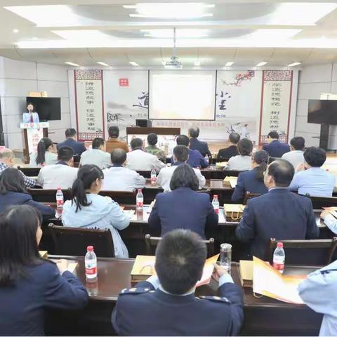 学习雷锋精神，传承助人风尚