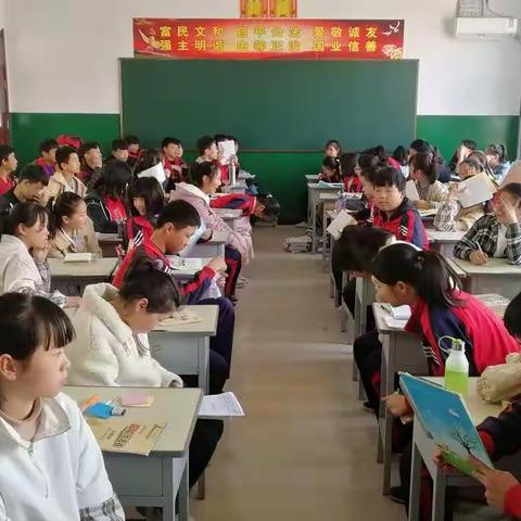 【曹庄学区拼搏团队】eepo课改在实践中摸索前进......