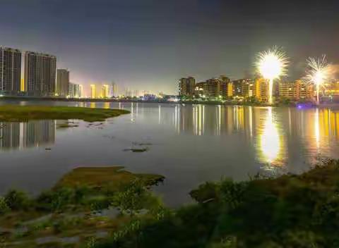 共青湖的早午晚