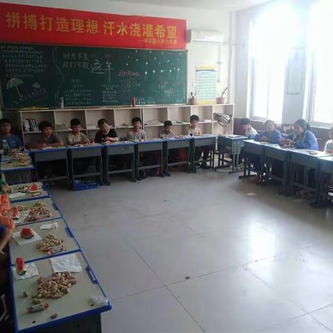 胡菜园小学举办“庆六一暨毕业班师生座谈会”