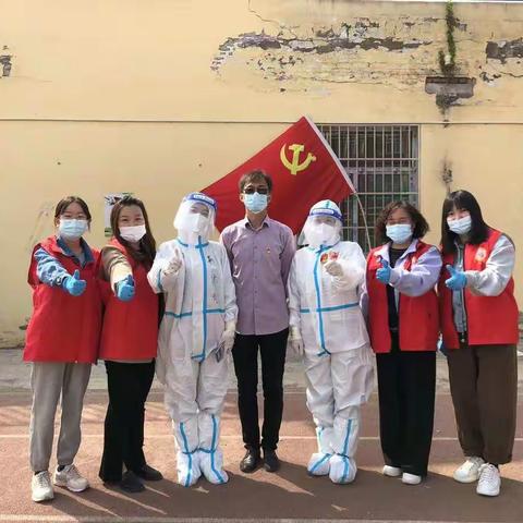 抗击疫情，柏板小学志愿者在行动