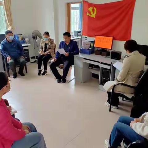 教研室支部开展“双提双红”抗疫情主题党日活动