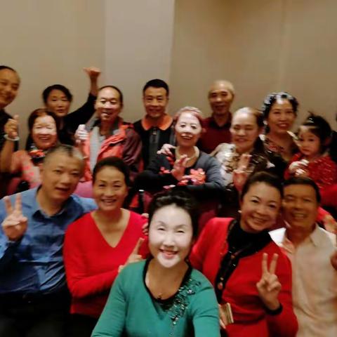 兄弟姐妹们为我和朱英过60岁生日