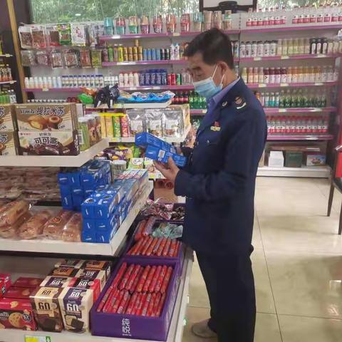 索堡分局开展国庆节前食品安全检查