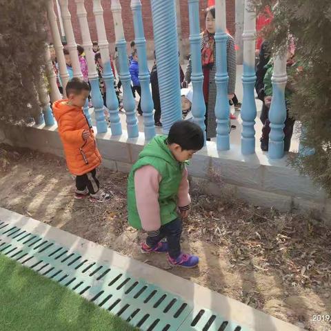 我是小雷锋在行动——靖远县第一幼儿园小三班学雷锋活动报道