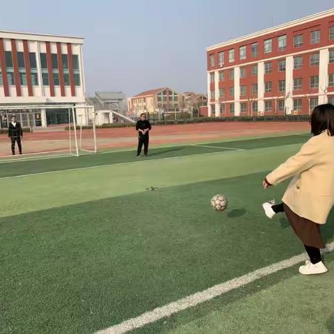 人间最美三月天 巾帼魅力绽芳华——记学校“三八”妇女节系列活动